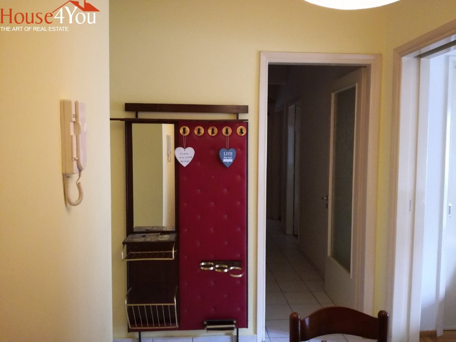 Ενοικιάζεται 3αρι 1ου ορόφου 80τ.μ. στο Λόφο Βελισσαρίου στα Ιωάννινα