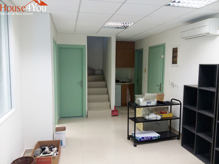 Ενοικιάζεται επαγγελματικός χώρος συνολικά 144 τμ. στην Κατίνας Παξινού στο Βοτανικό στα Ιωάννινα