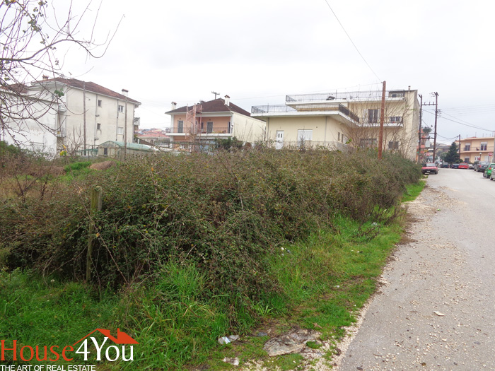 Πωλείται οικόπεδο 930τ.μ. με ΣΔ. 0.6 στο κέντρο της Ανατολής στα Ιωάννινα