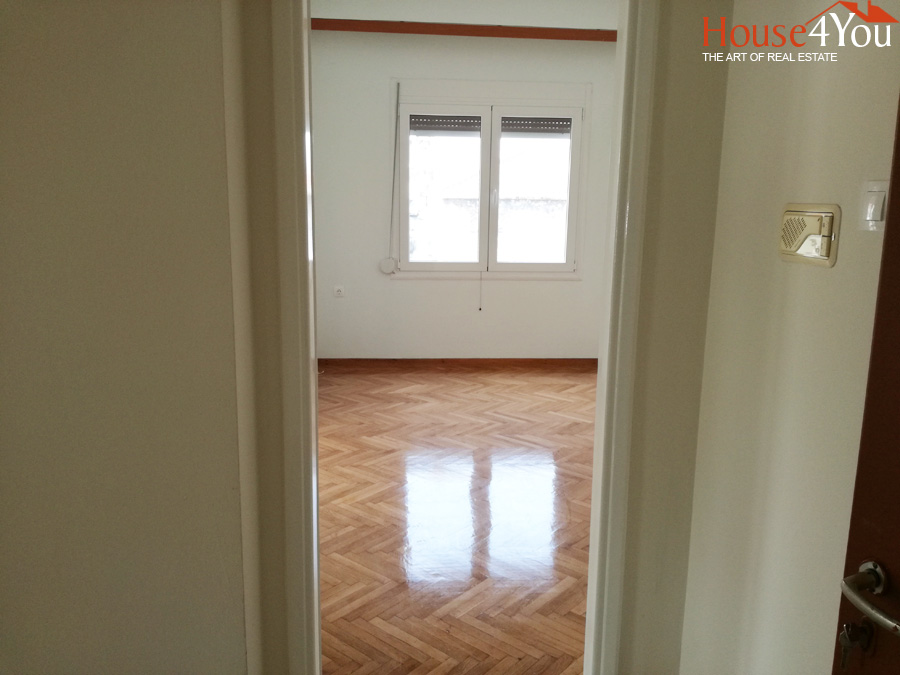 Ενοικιάζεται 3αρι 1ου ορόφου 120τ.μ. στη Γυναικών Πίνδου στα Ιωάννινα