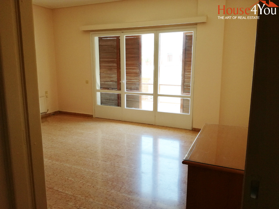 Ενοικιάζεται 3αρι 2ου ορόφου 100τ.μ. στη Μελετίου Γεωγράφου στα Ιωάννινα