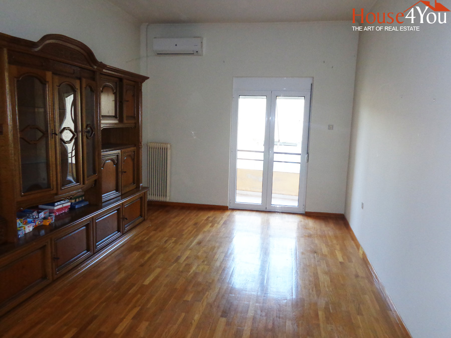 Πωλείται τριάρι διαμέρισμα 80τμ. 4ου ορόφου στο κέντρο των Ιωαννίνων πλησίον Άλσους