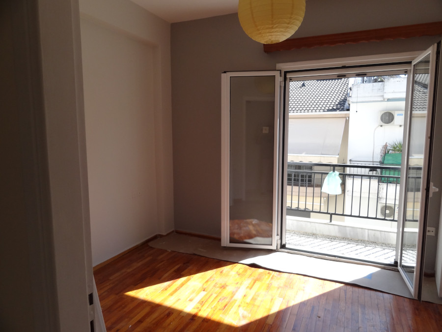 Ενοικιάζεται 3αρι διαμέρισμα 70 τ.μ. 3ου ορόφου φωτεινό και με αυτόνομη θέρμανση στα Λακκώματα στα Ιωάννινα