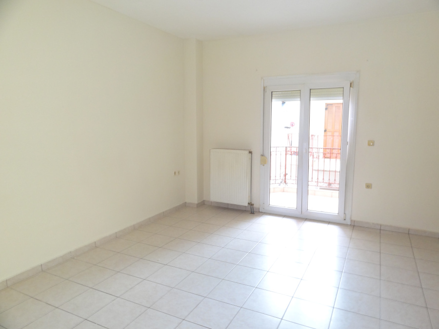 Ενοικιάζεται 2αρι διαμπερές διαμέρισμα 55 τ.μ. 1ου ορόφου στους Αμπελόκηπους στα Ιωάννινα