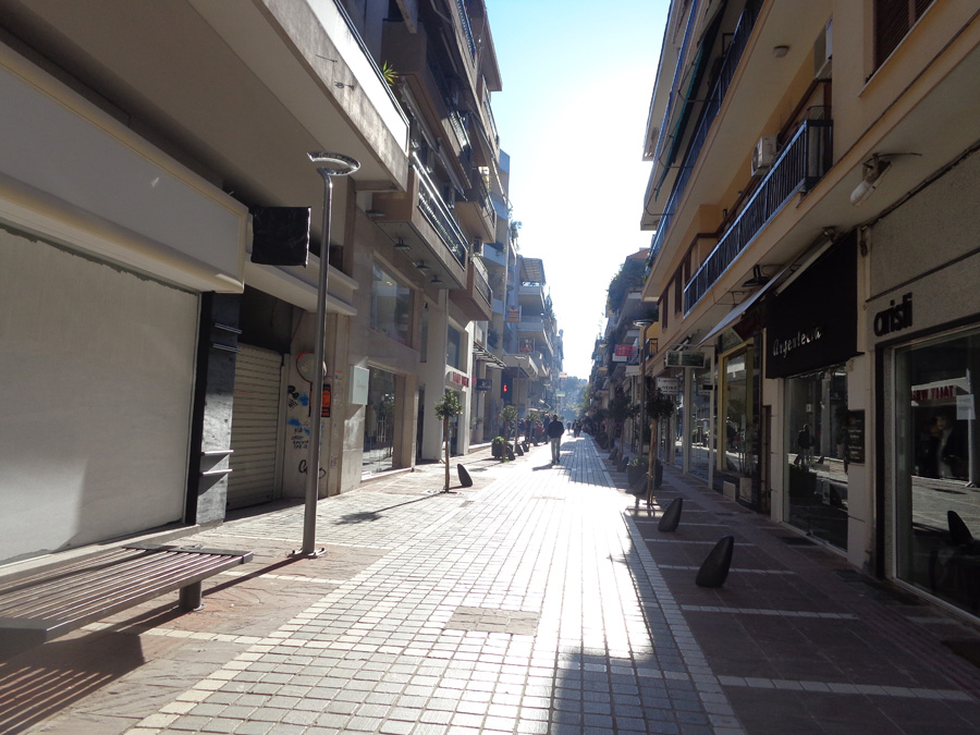 Ενοικιάζεται επαγγελματικός χώρος 530 τμ. στο πεζοδρομημένο κέντρο στα Γιάννενα