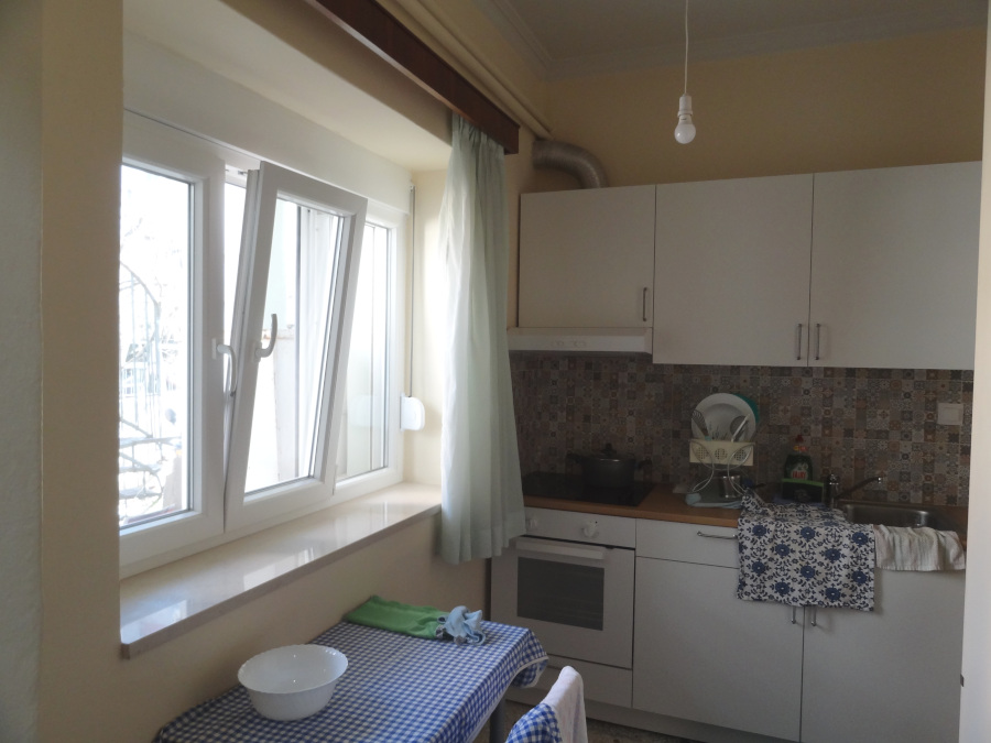 For rent fully furnished studio of 35 sq.m. ground floor very close to the bus station in Ioannina