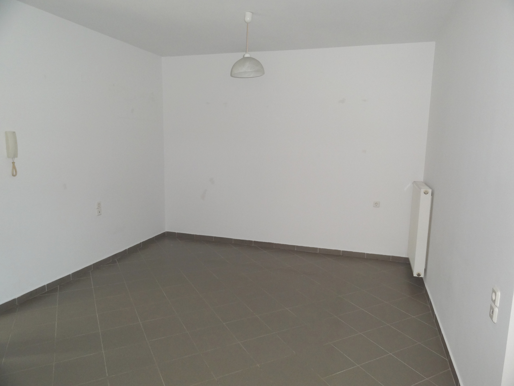 For rent ground floor 1 bedroom apartment of 40 sq.m. in the area of Exochi in Ioannina near the hospital Hatzikosta