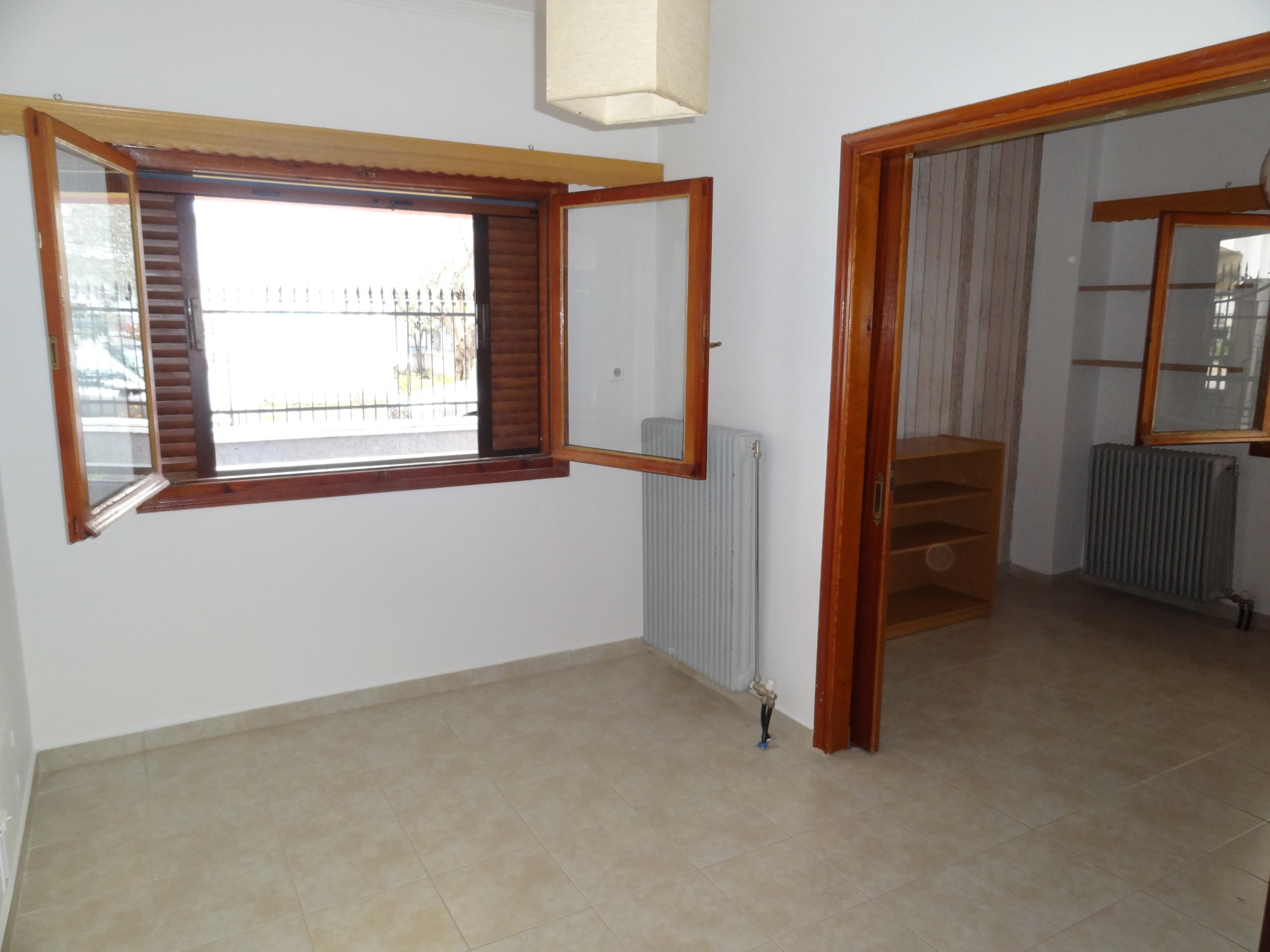 Ενοικιάζεται ισόγειο 2αρι διαμέρισμα 48 τ.μ. στα Ζευγάρια κοντά στην πλατεία Ομήρου στα Ιωάννινα