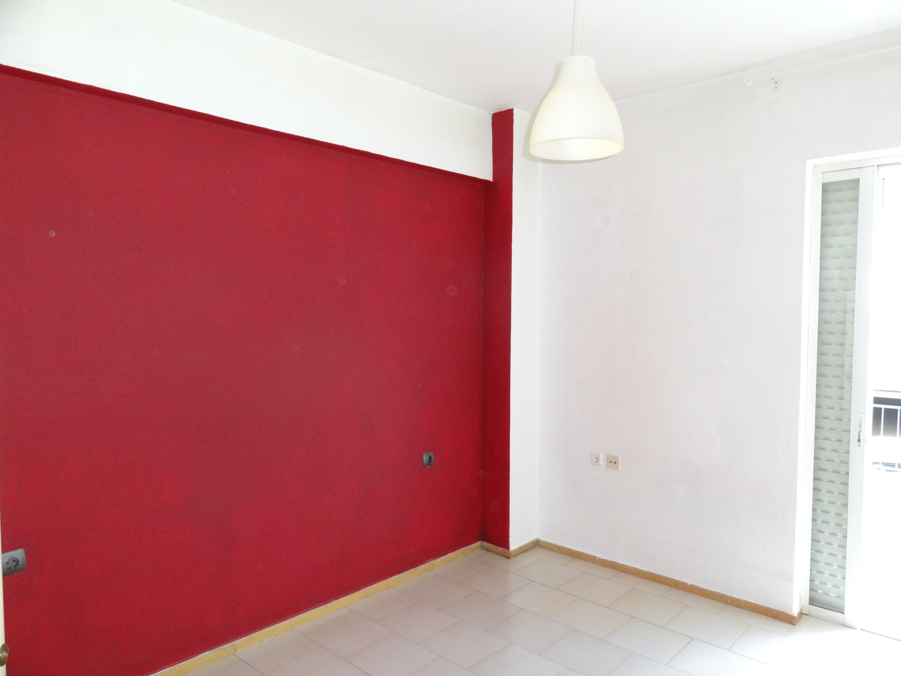 For rent 1 bedroom apartment of 35 sq.m. 1st floor in the center of Ioannina near N. Zerva