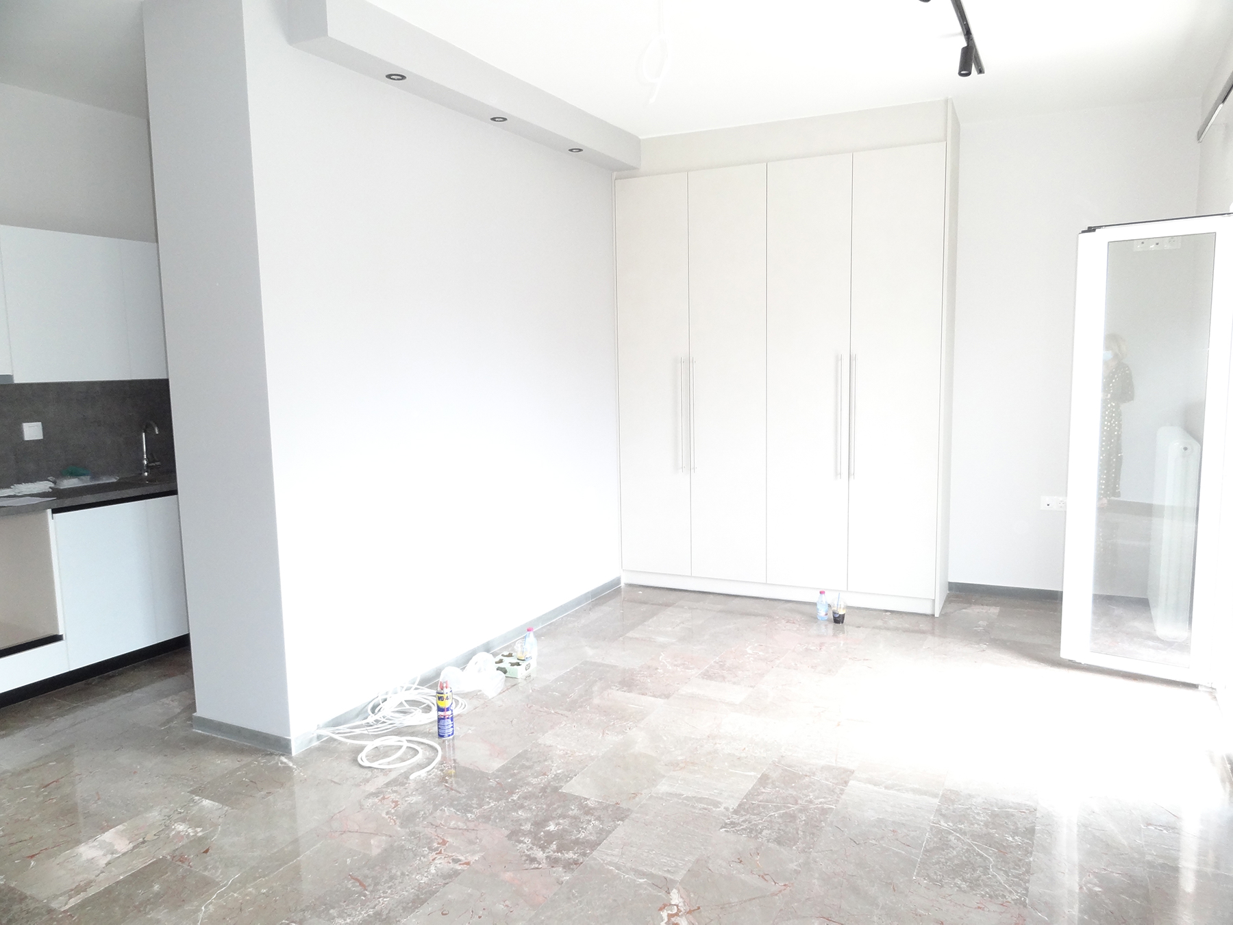 For rent fully renovated studio of 45 sq.m. in Pargis square in the center of Ioannina
