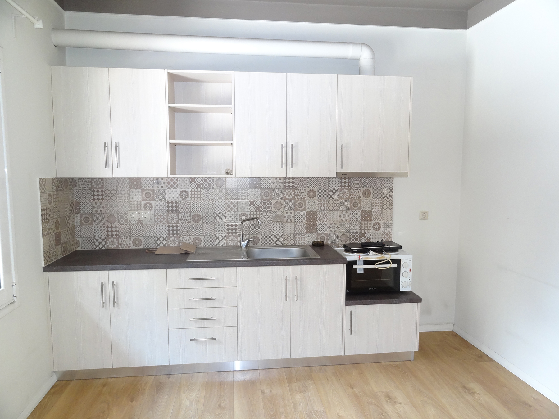 Ενοικιάζεται ανακαινισμένο 2αρι διαμέρισμα 41 τ.μ. 1ου ορόφου πλησίον της Ζωσιμαίας σχολής στα Ιωάννινα