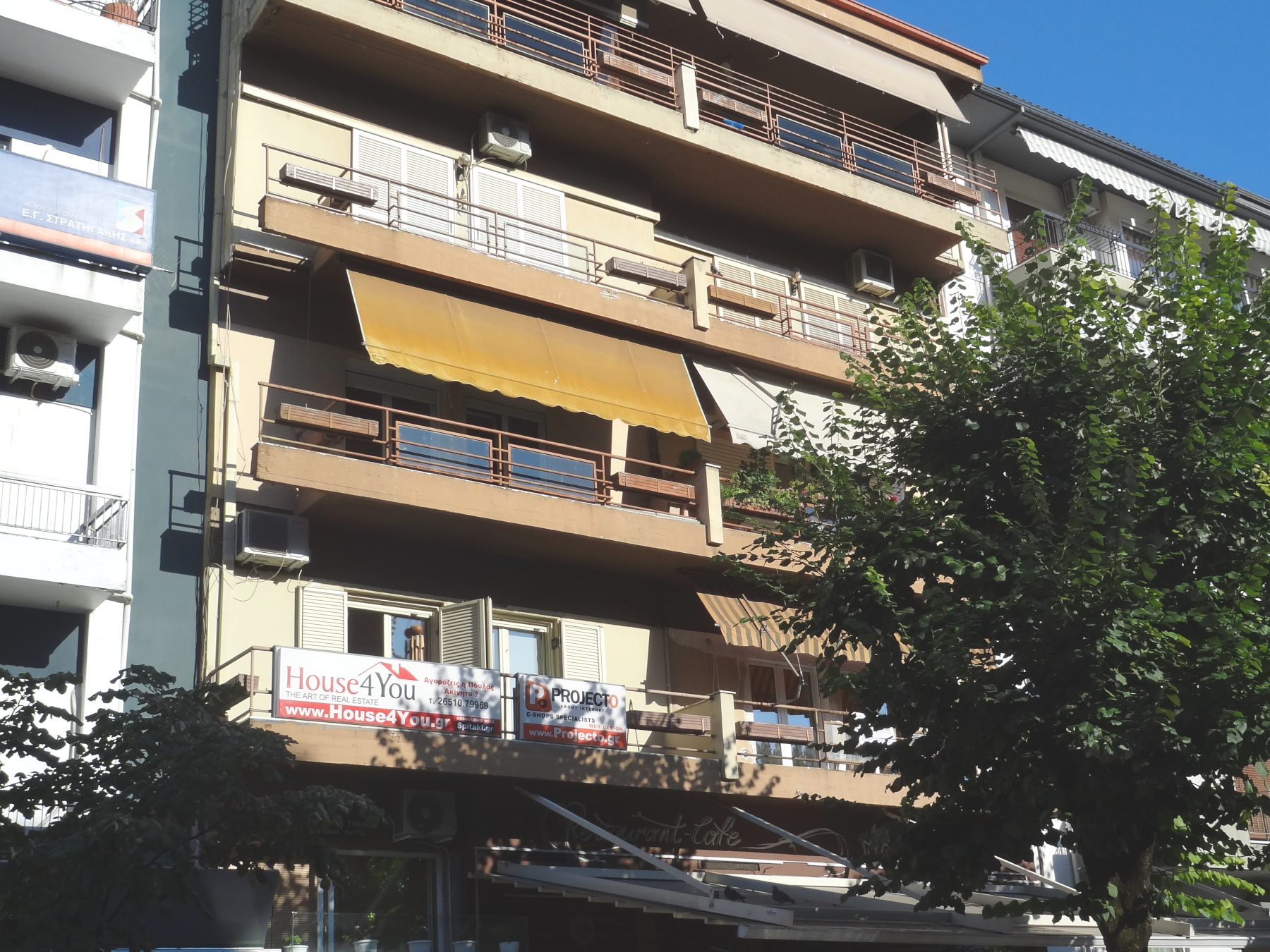 Ενοικιάζεται πλήρως ανακαινισμένο 2αρι διαμέρισμα 50 τ.μ. 1ου ορόφου επί της Λεωφόρου Δωδώνης 13 στο κέντρο των Ιωαννίνων