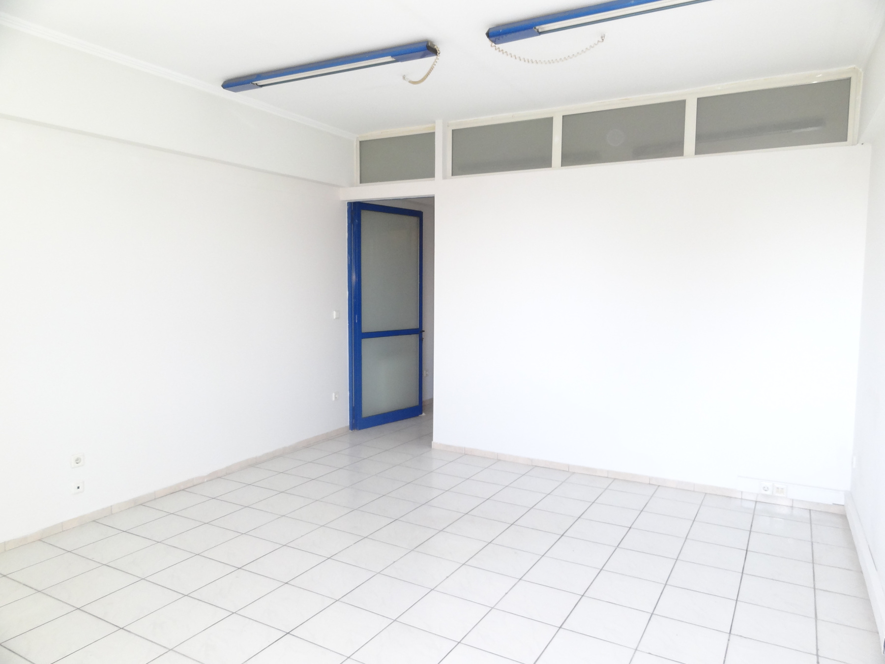 Commercial space for rent 38 sq.m. 4th floor in the most central point of Ioannina near the courthouse