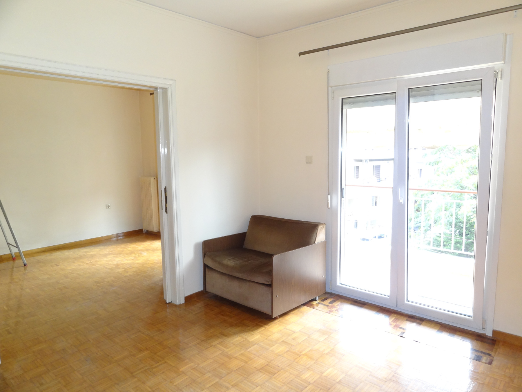 Ενοικιάζεται διαμπερές διαμέρισμα 77 τ.μ. 3ου ορόφου στην περιοχή του Γηροκομείου στα Ιωάννινα