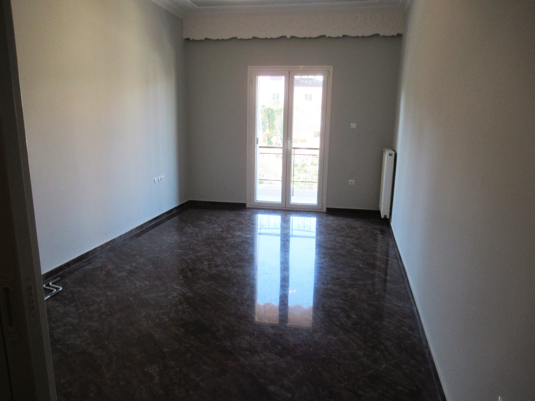 Ενοικιάζεται ευρύχωρο 3αρι διαμέρισμα 95 τ.μ. 2ου ορόφου στο κέντρο των Ιωαννίνων