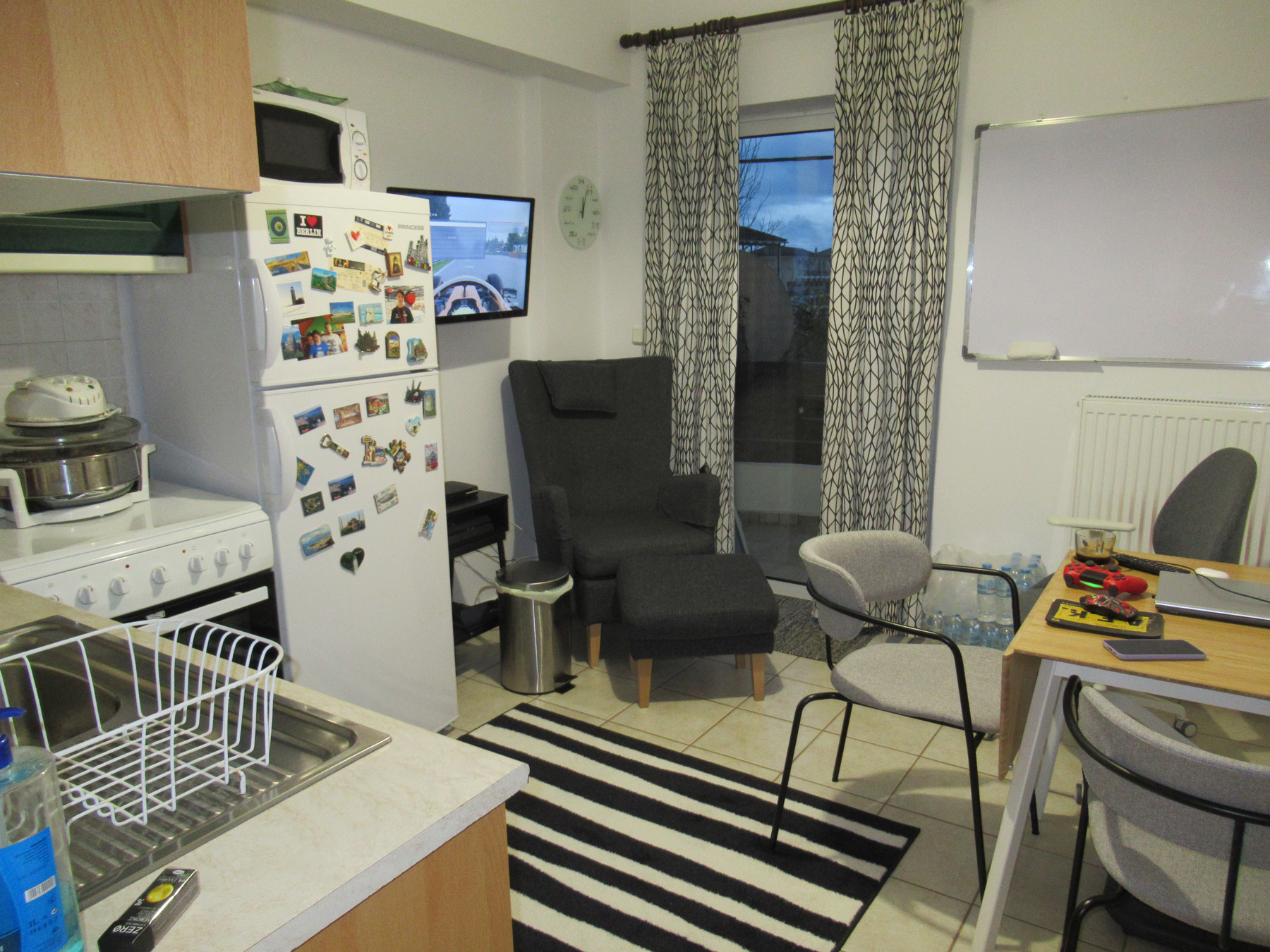 For rent elevated ground floor apartment of 40 sq.m. in Velissarios area in Ioannina.