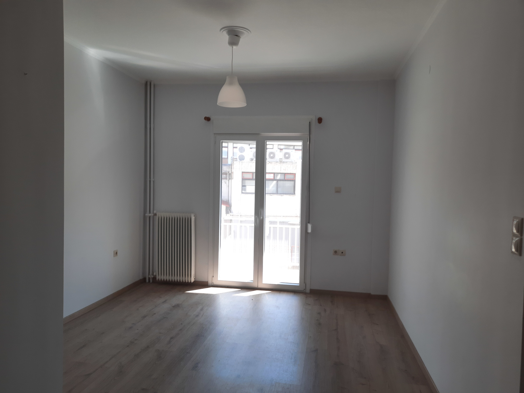 For rent 2 bedrooms apartment 70 sq.m. 1st floor fully renovated in 2019 in Pargis square in the center of Ioannina