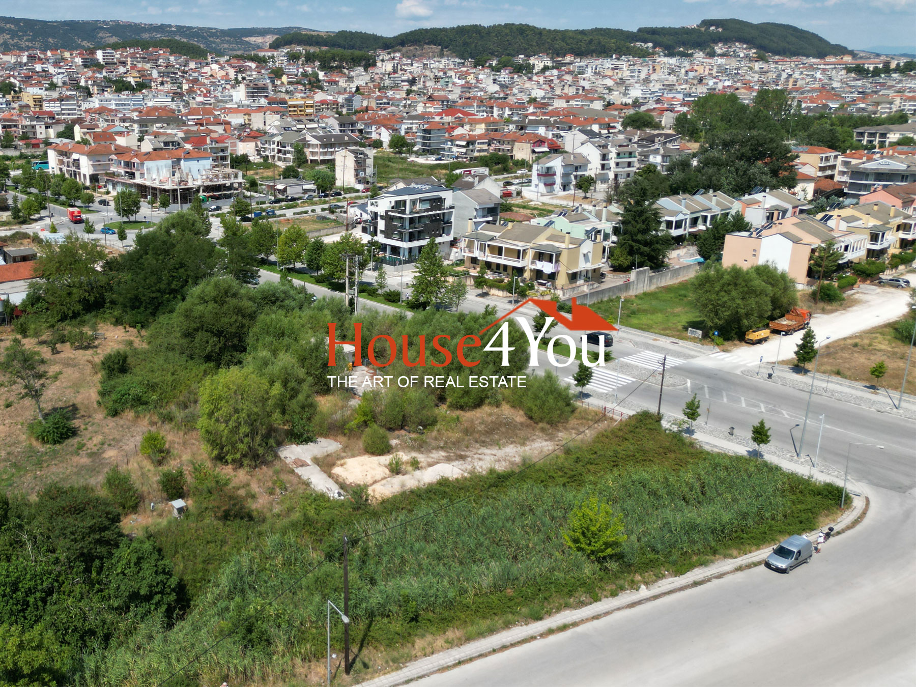 For sale are 4 neighboring parcels of land with a total area of 61,714 sq.m. in the area of Botanikos next to Lake Ioannina