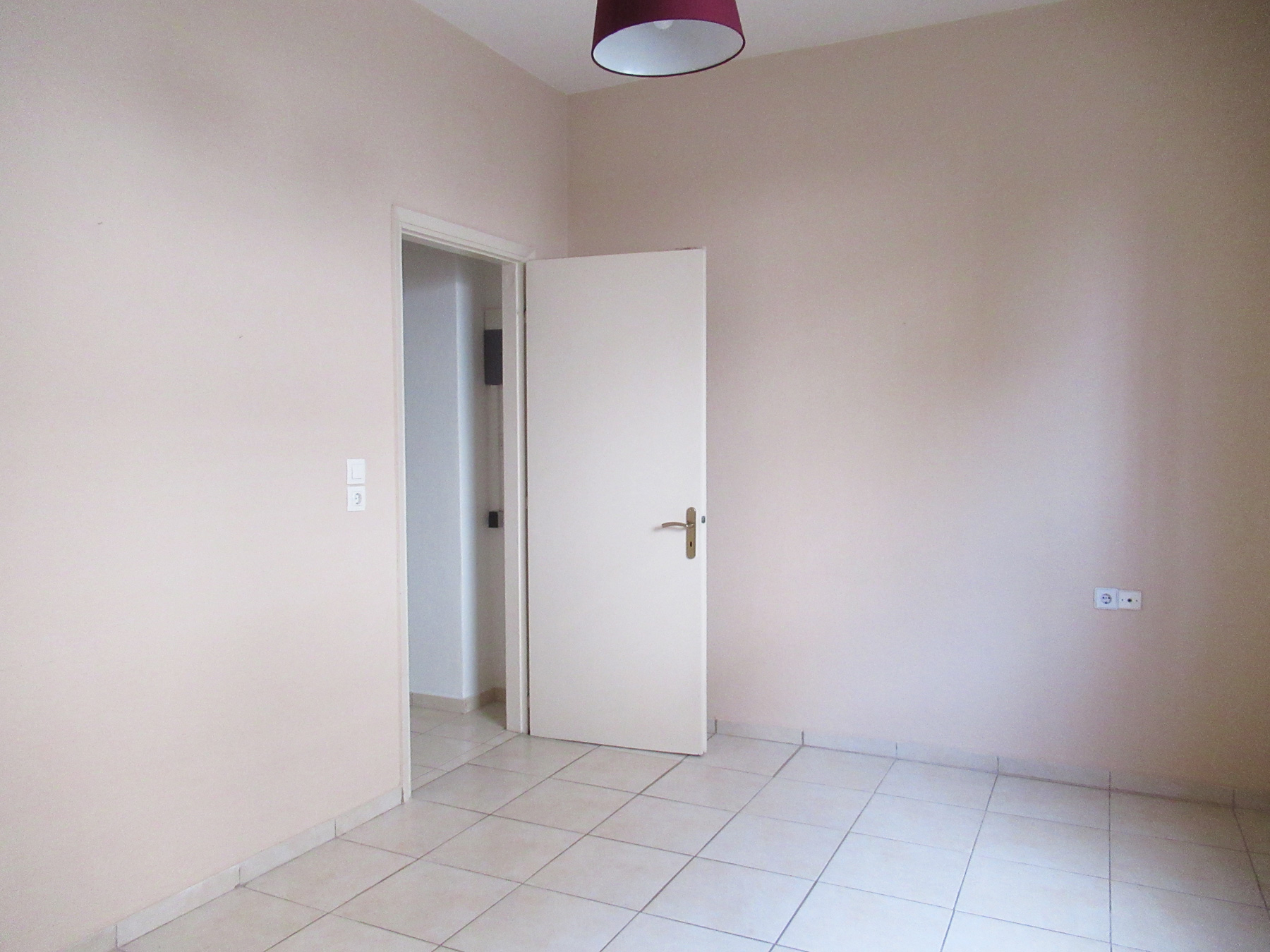 For rent bright two bedroom apartment of 45 sq.m. at the center near Dodonis Avenue.