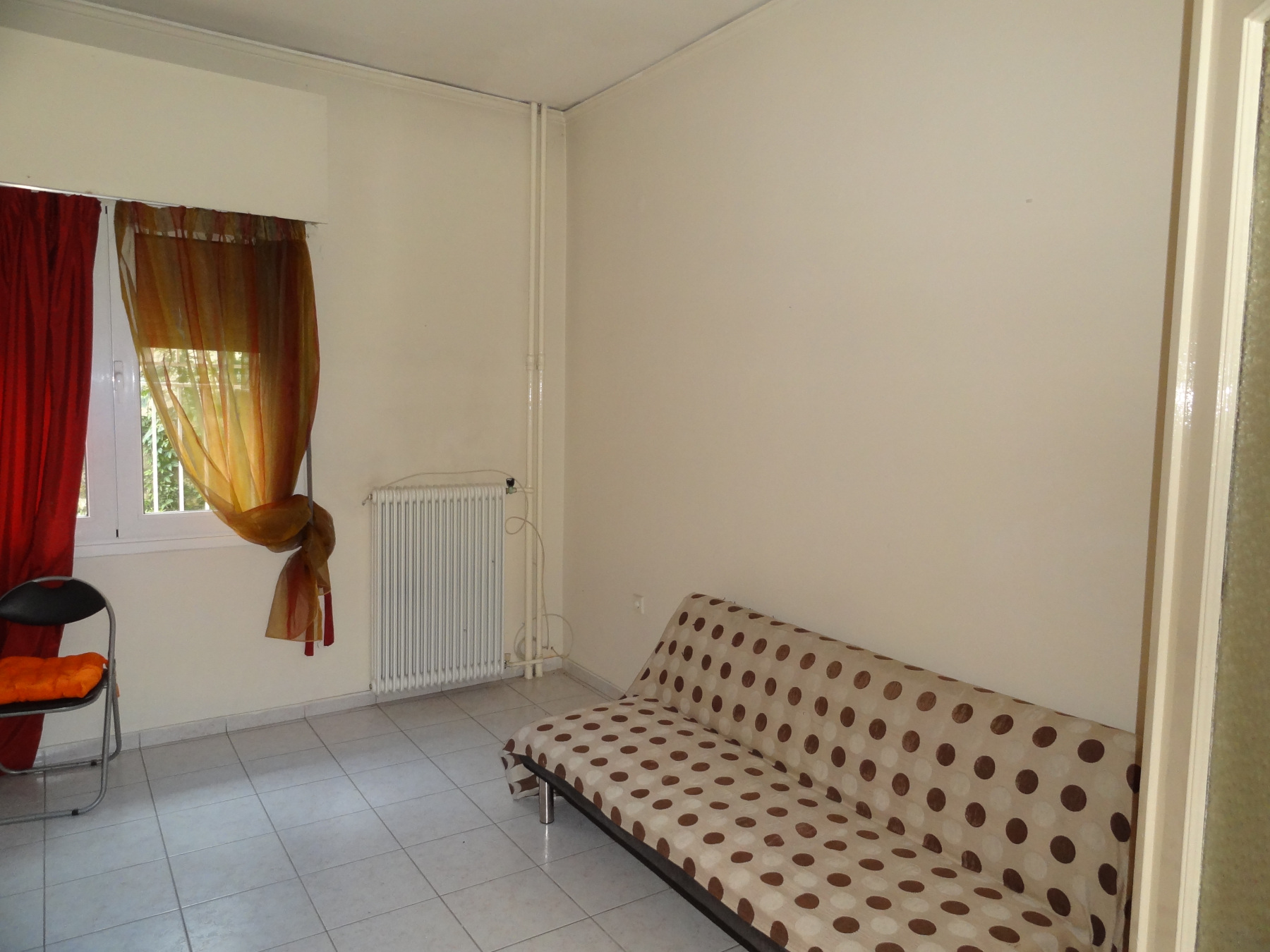 For rent ground floor furnished 2 bedrooms apartment 67 sq.m. in a very central part of Ioannina