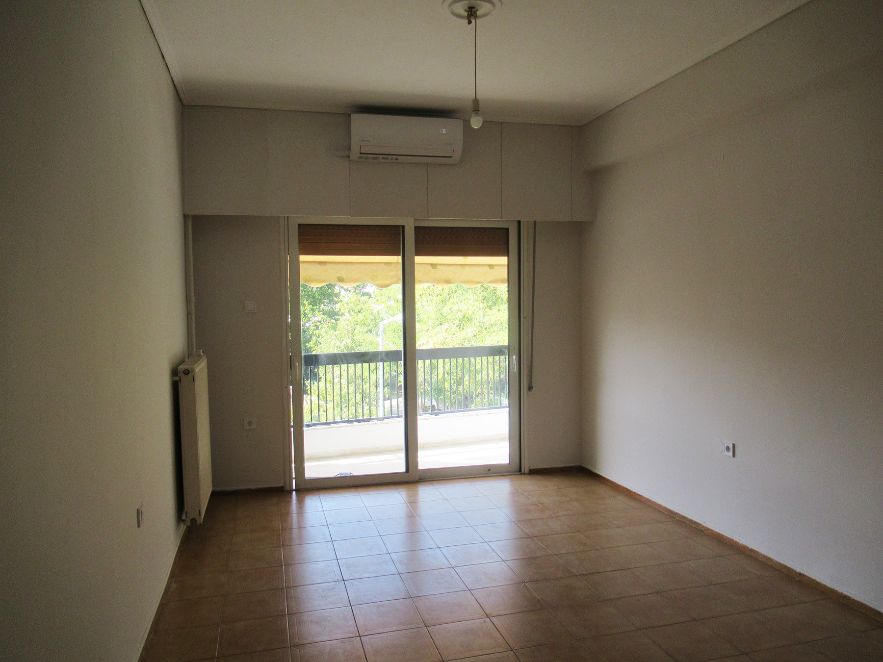 Bright two bedroom apartment for rent, 76 sq.m. on the 3rd floor in the center of Ioannina