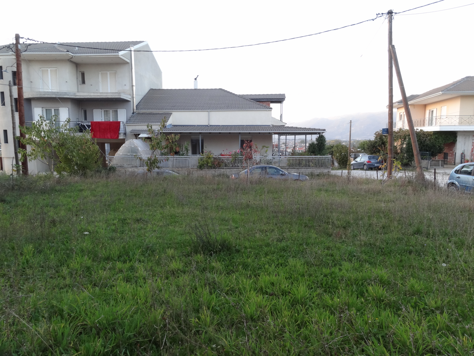 Corner plot of 315 sq.m. for sale with S.D. 0.6 in Katsikas Ioannina on Kosti Palamas street