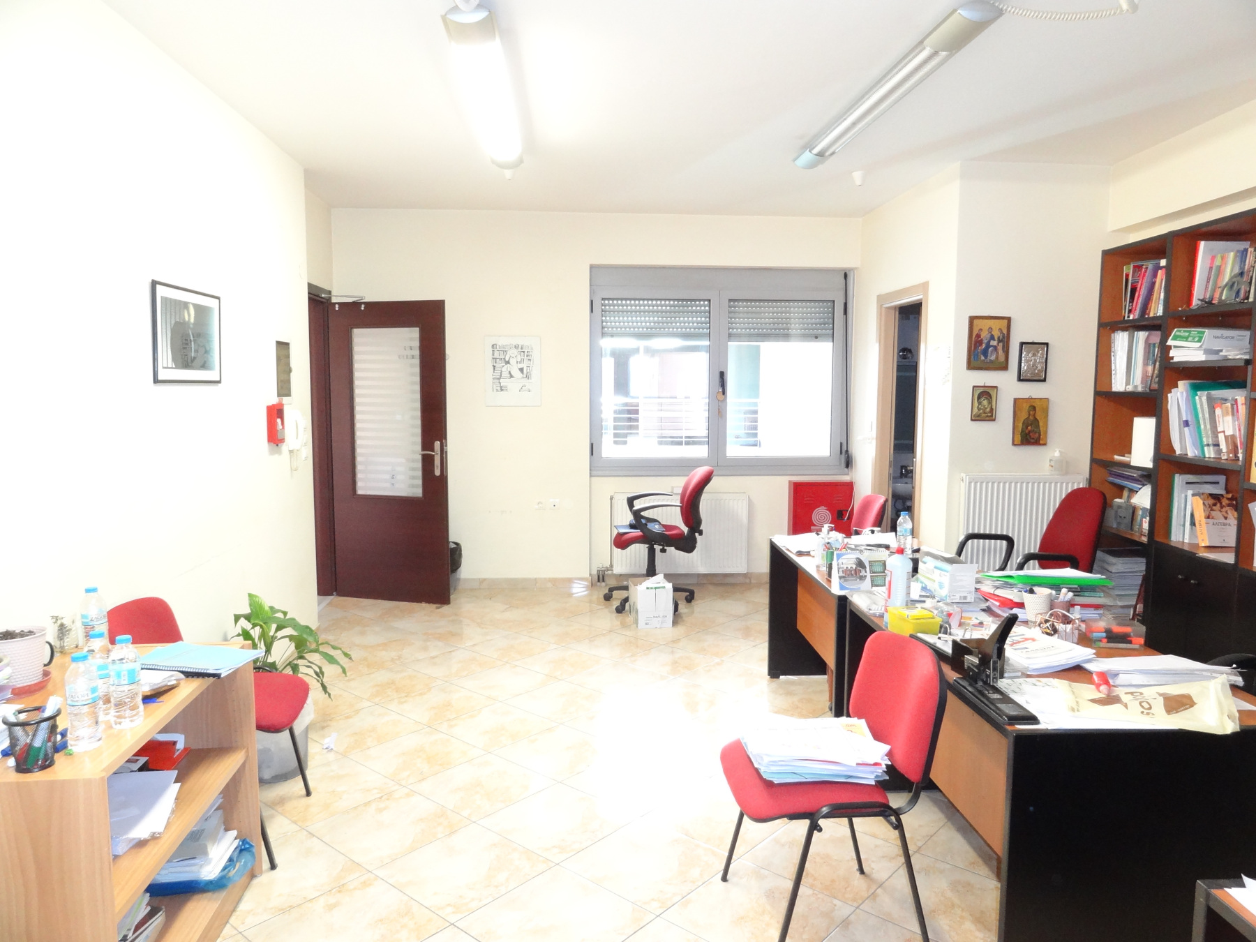 Commercial space for rent, 65 sq.m. 2nd floor in the center of Ioannina near the district building