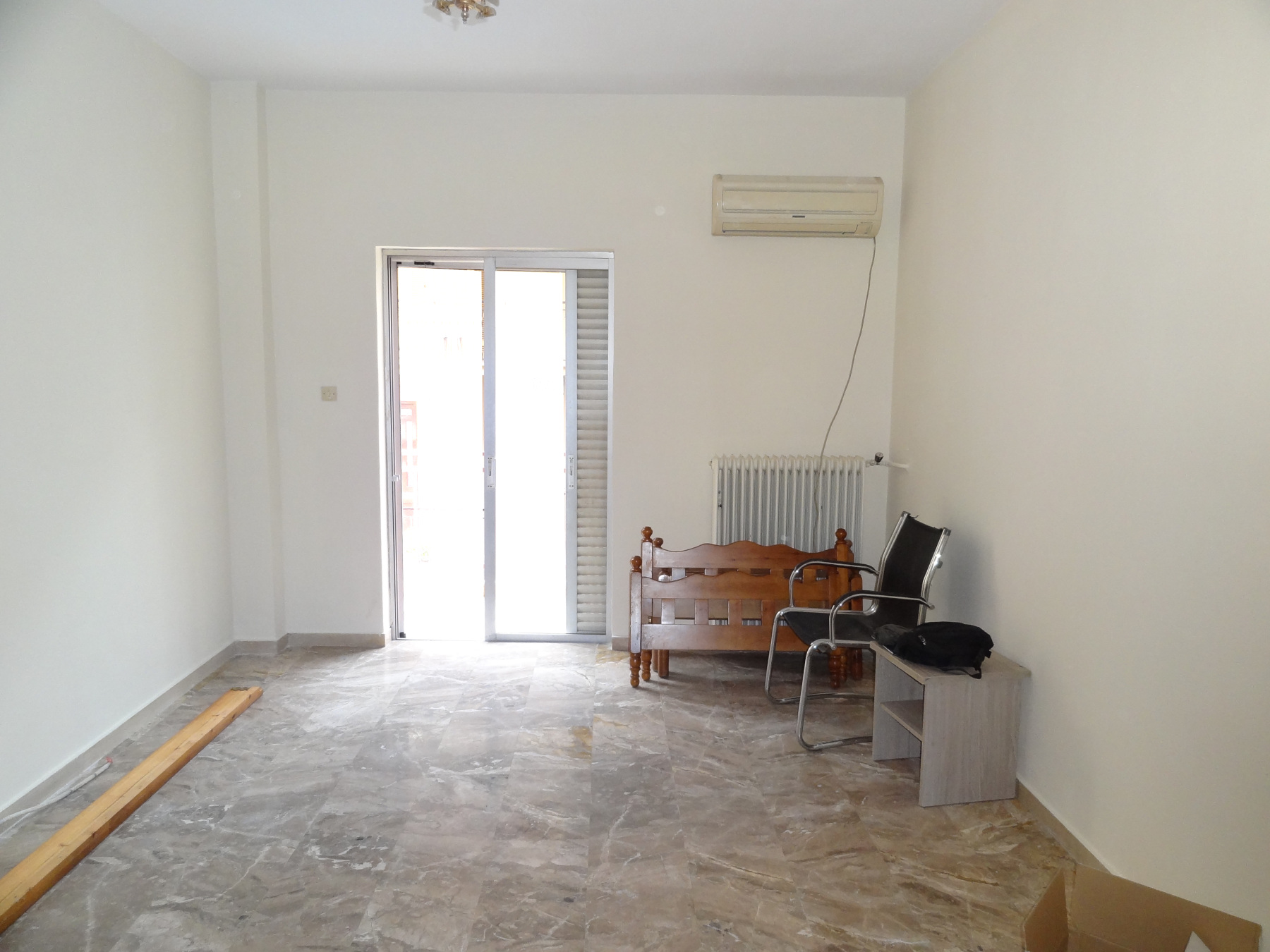 For rent, under renovation, a bright 2 bedrooms apartment of 65 sq.m. mezzanine in the Lakkoma area in Ioannina