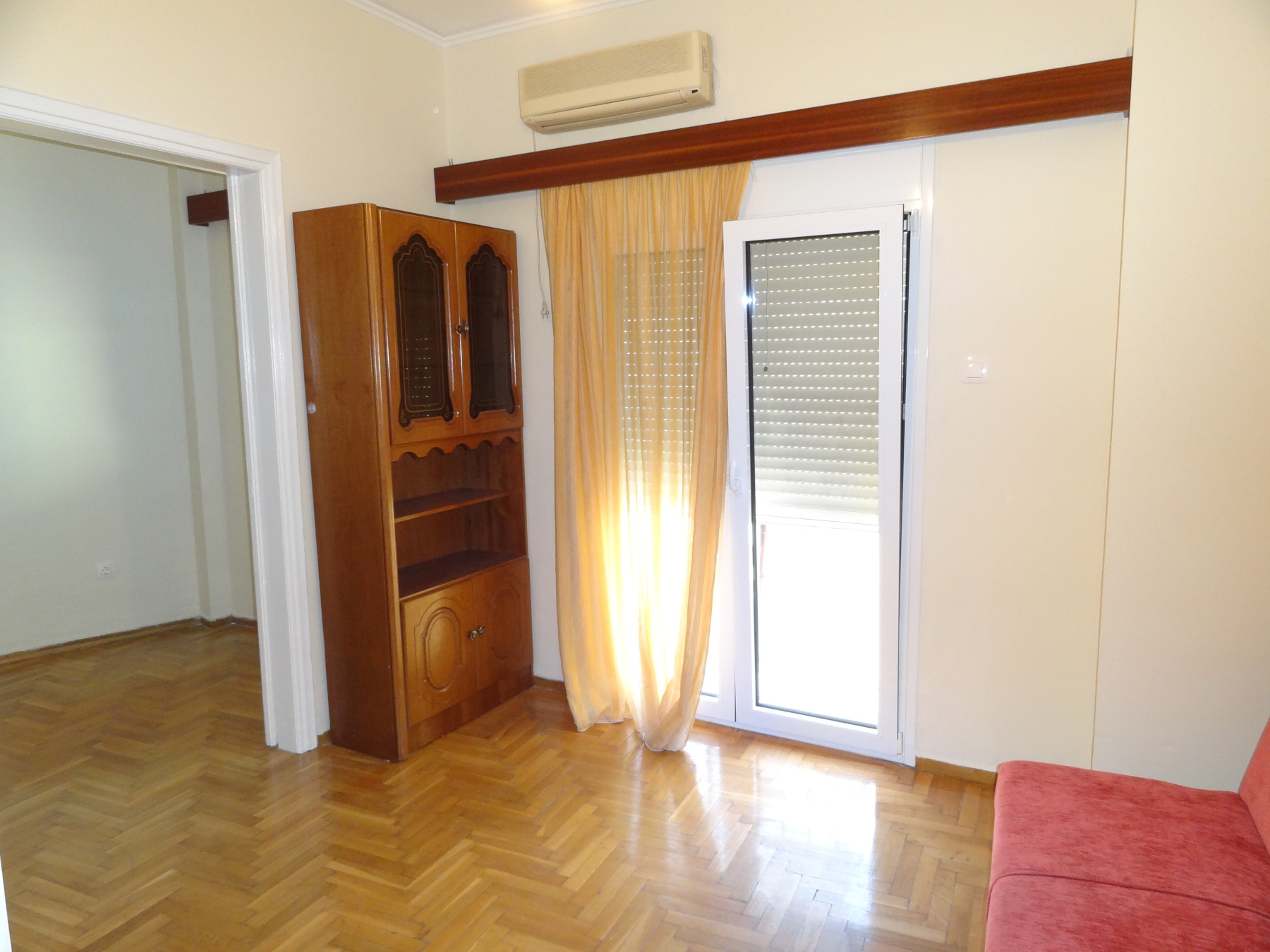 Spacious furnished 1 bedroom apartment for rent, 60 sq.m. 3rd floor in Pargi square in the center of Ioannina