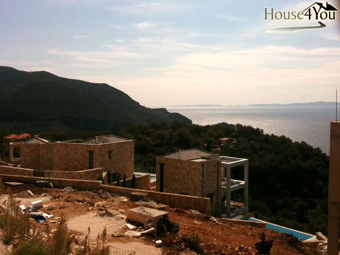 A parcel of 4,000 sqm is for sale in Agia Paraskevi in Syvota