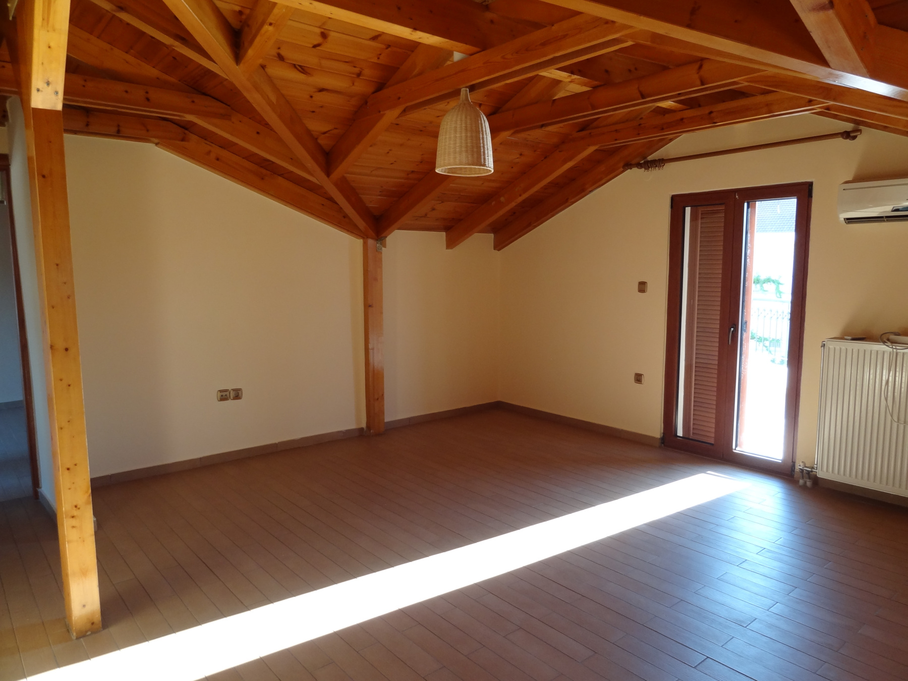 2 bedrooms apartment for rent, 80 sq.m. 3rd floor - attic near Arch. Makarios in Ioannina