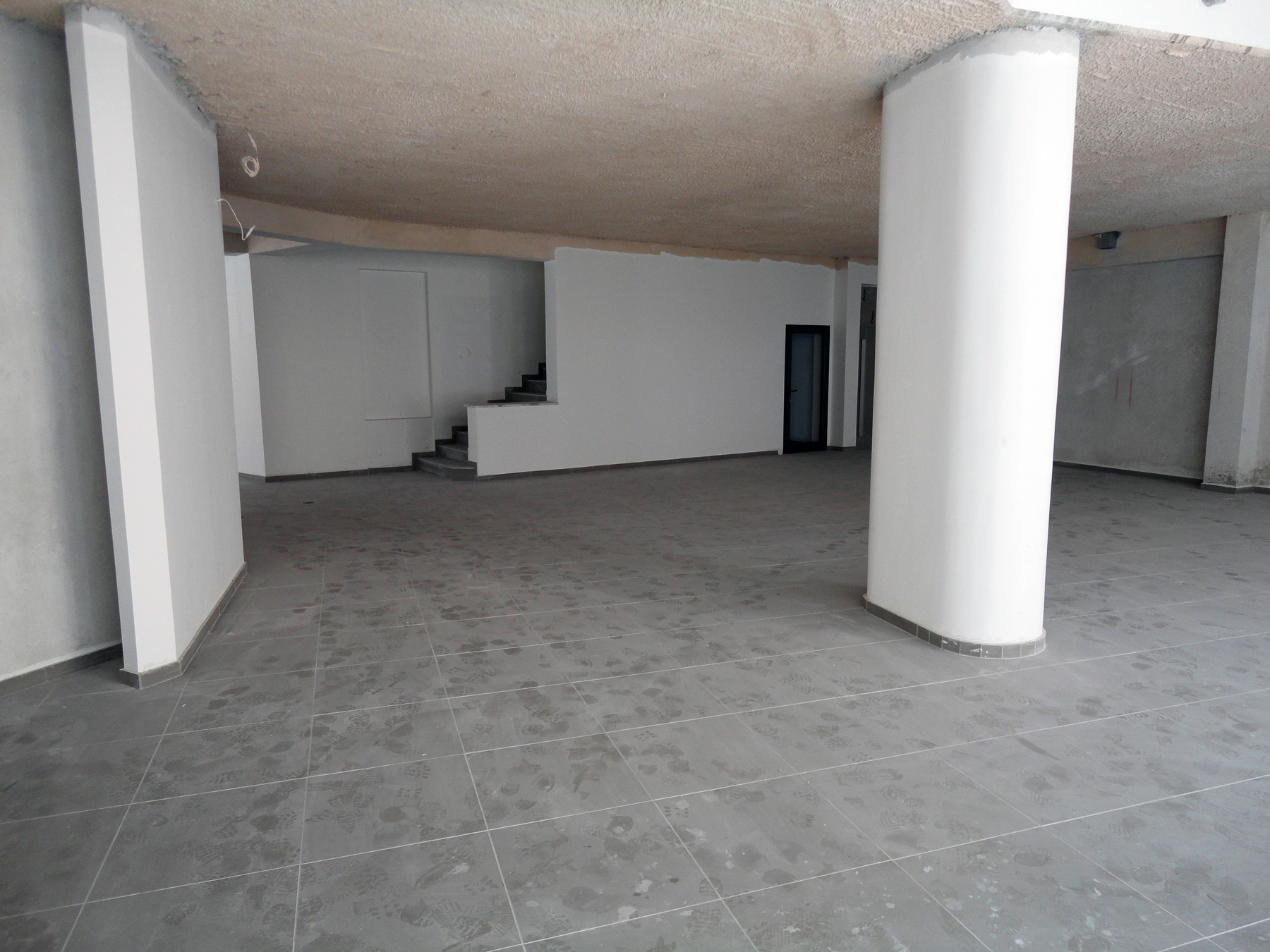 Ενοικιάζεται μοναδικός επαγγελματικός χώρος 1.490 τ.μ. στο κέντρο των Ιωαννίνων