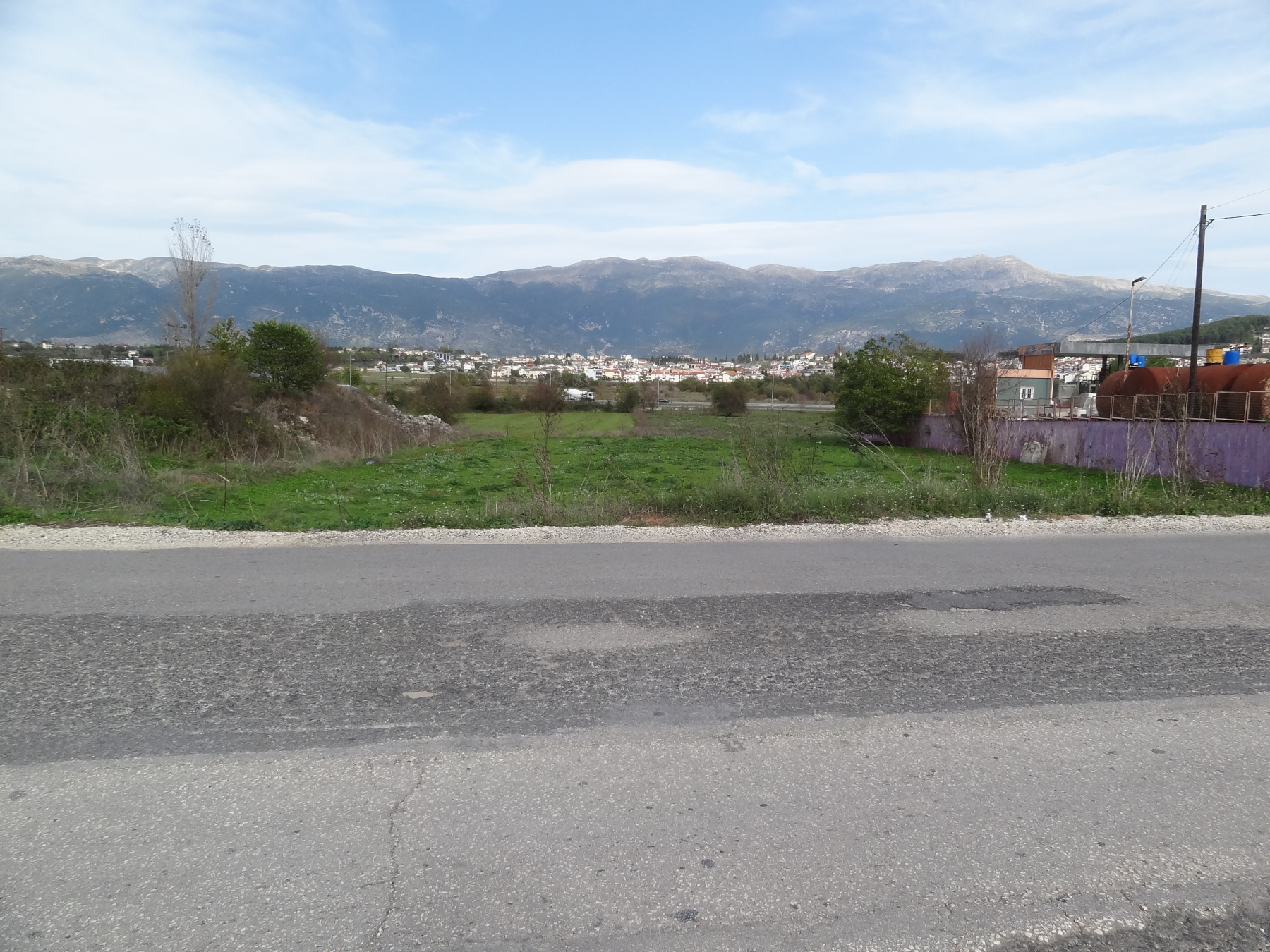 A plot of land of 9,260 sq.m. for sale on Vlachostrata in the area of Olympiada Ioannina