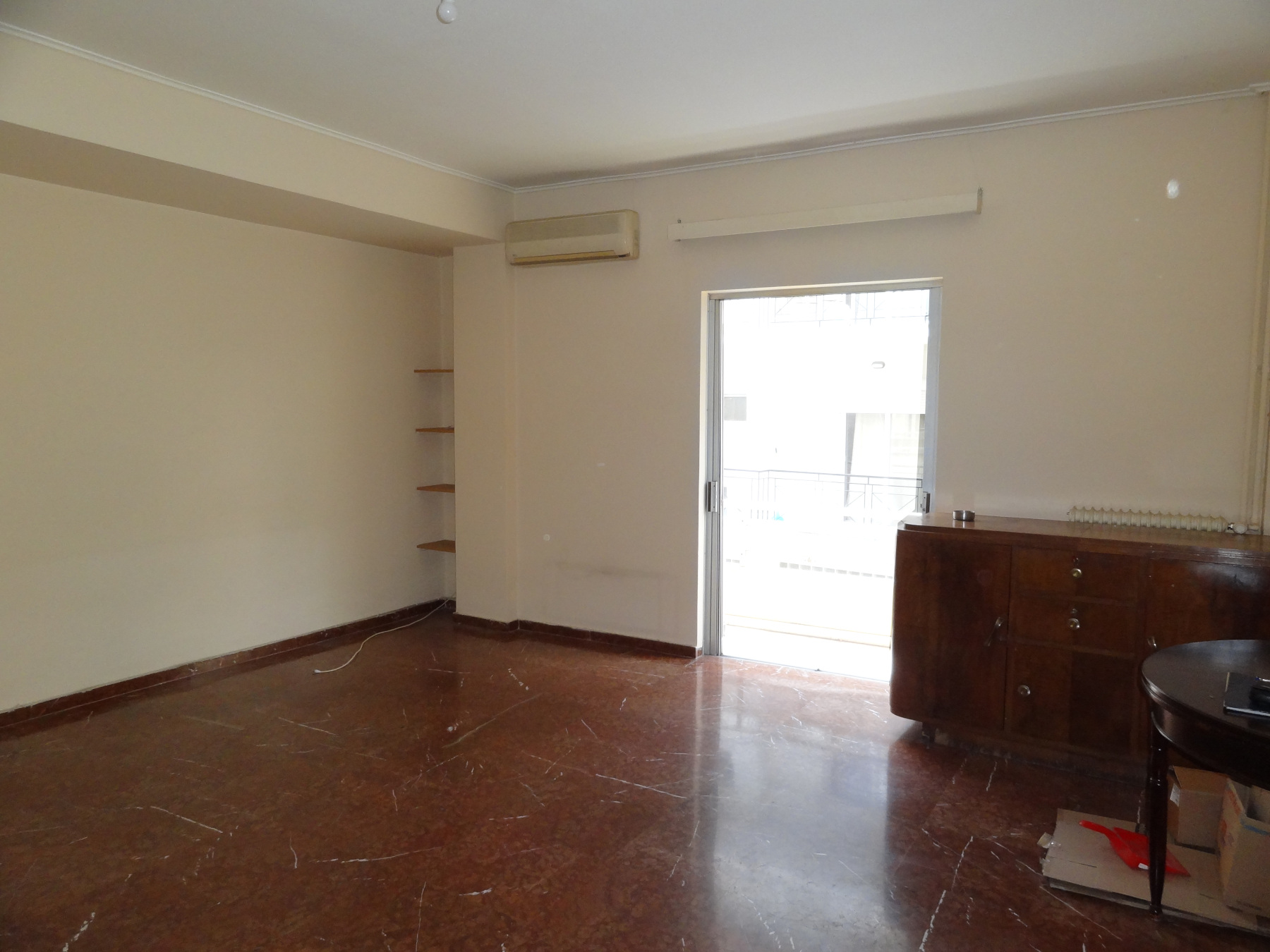 Bright 2 bedrooms apartment for rent, 80 sq.m. 2nd floor in the center of Ioannina near the Courthouse
