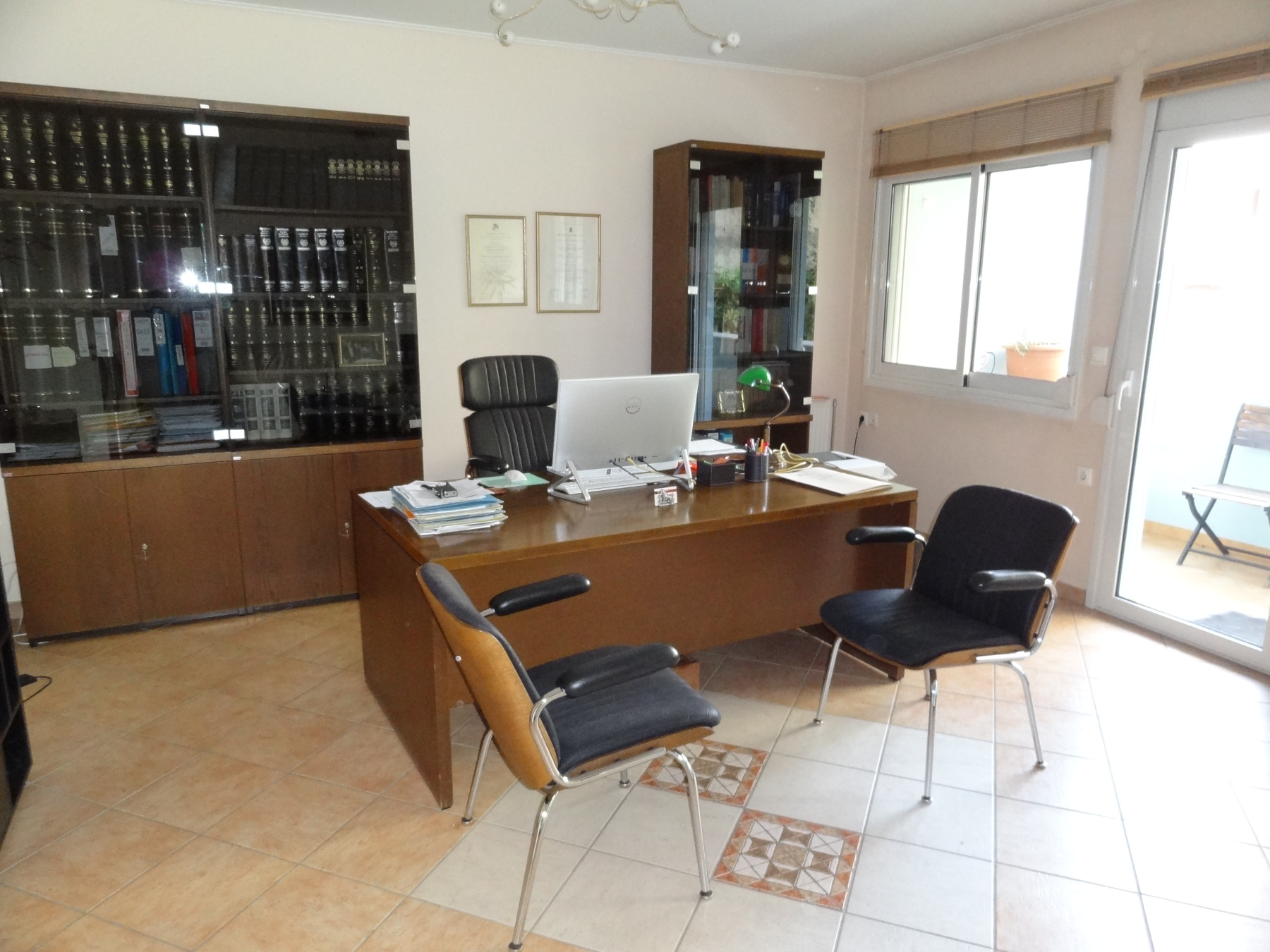 Commercial space for rent, office, 52 sq.m. 1st floor in the center of Ioannina near the District building