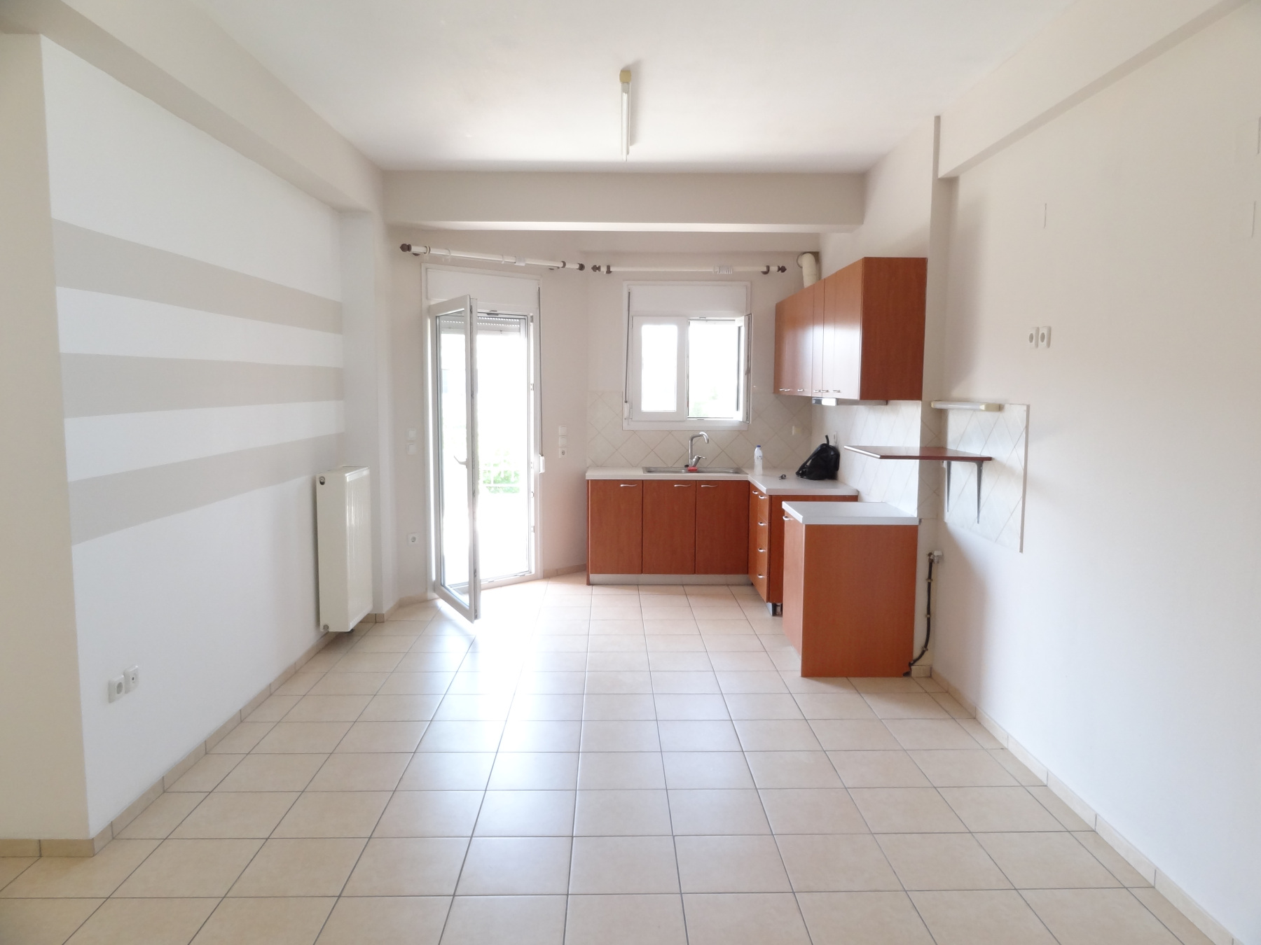 Ενοικιάζεται ευρύχωρο 2αρι διαμέρισμα 66 τ.μ. 2ου ορόφου στο Κάτω Νεοχωρόπουλο στα Ιωάννινα