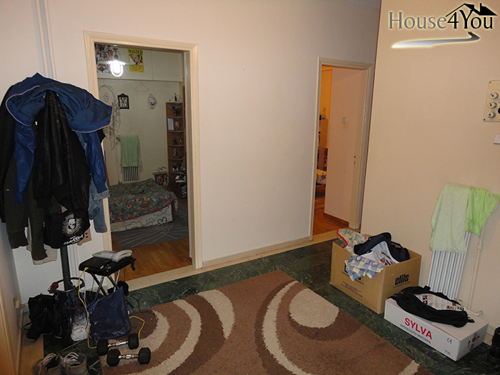 Πωλείται μεγάλο τριάρι στο κέντρο της πόλης των Ιωαννίνων