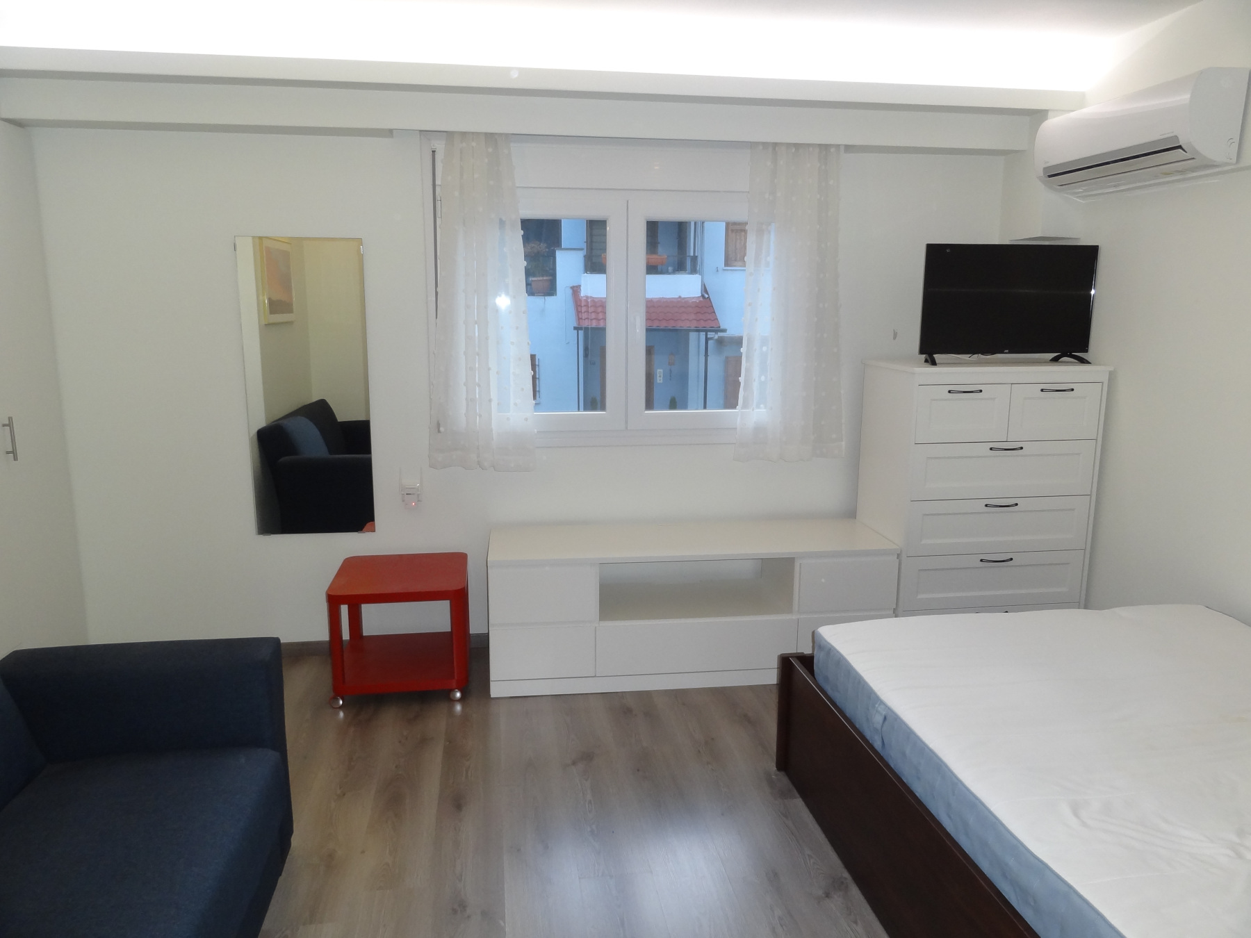 Ενοικιάζεται επιπλωμένο studio 30 τ.μ. 1ου ορόφου στην περιοχή των Αμπελοκήπων στα Ιωάννινα