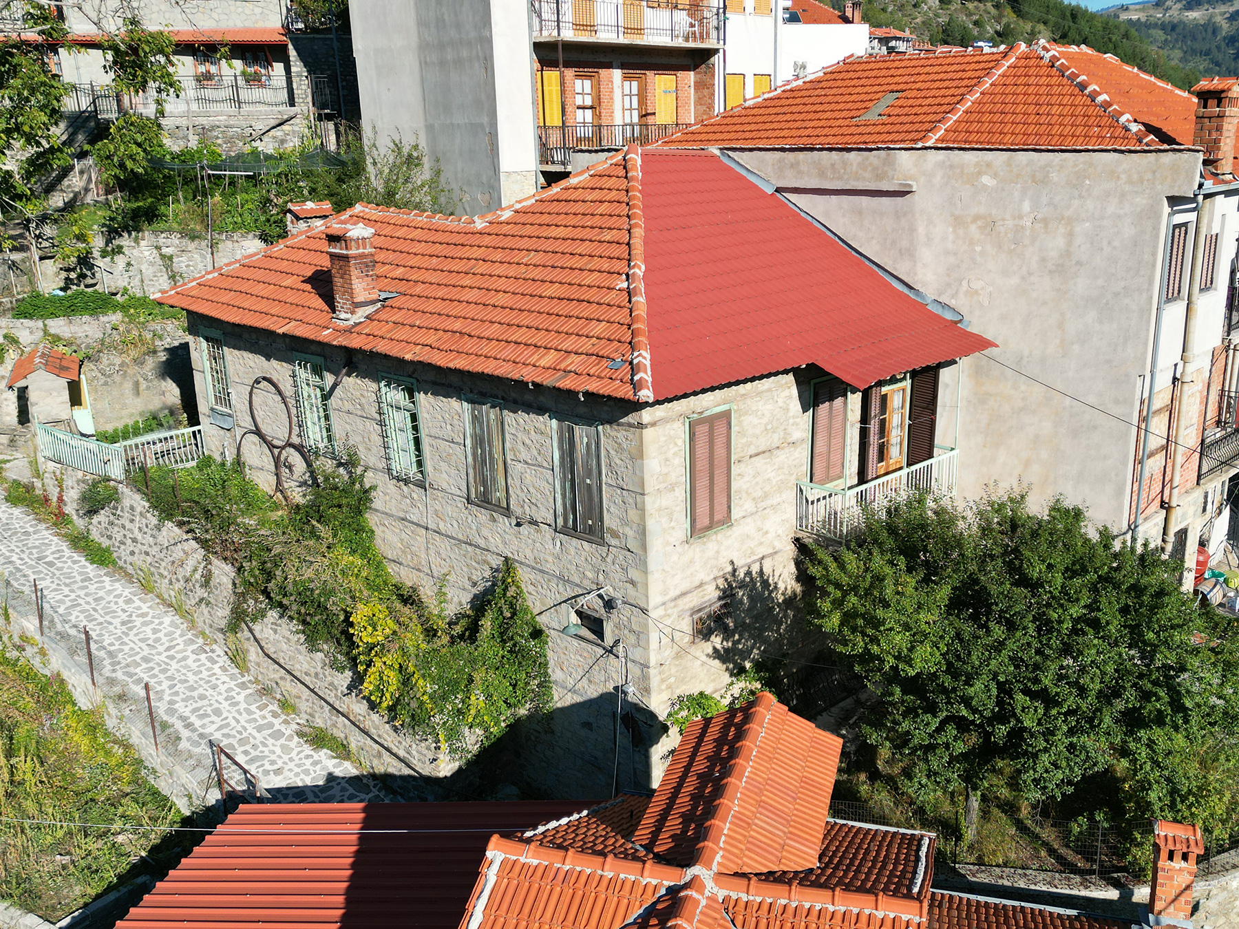 Traditional detached house of 101 sq.m. for sale. in the center of Metsovo