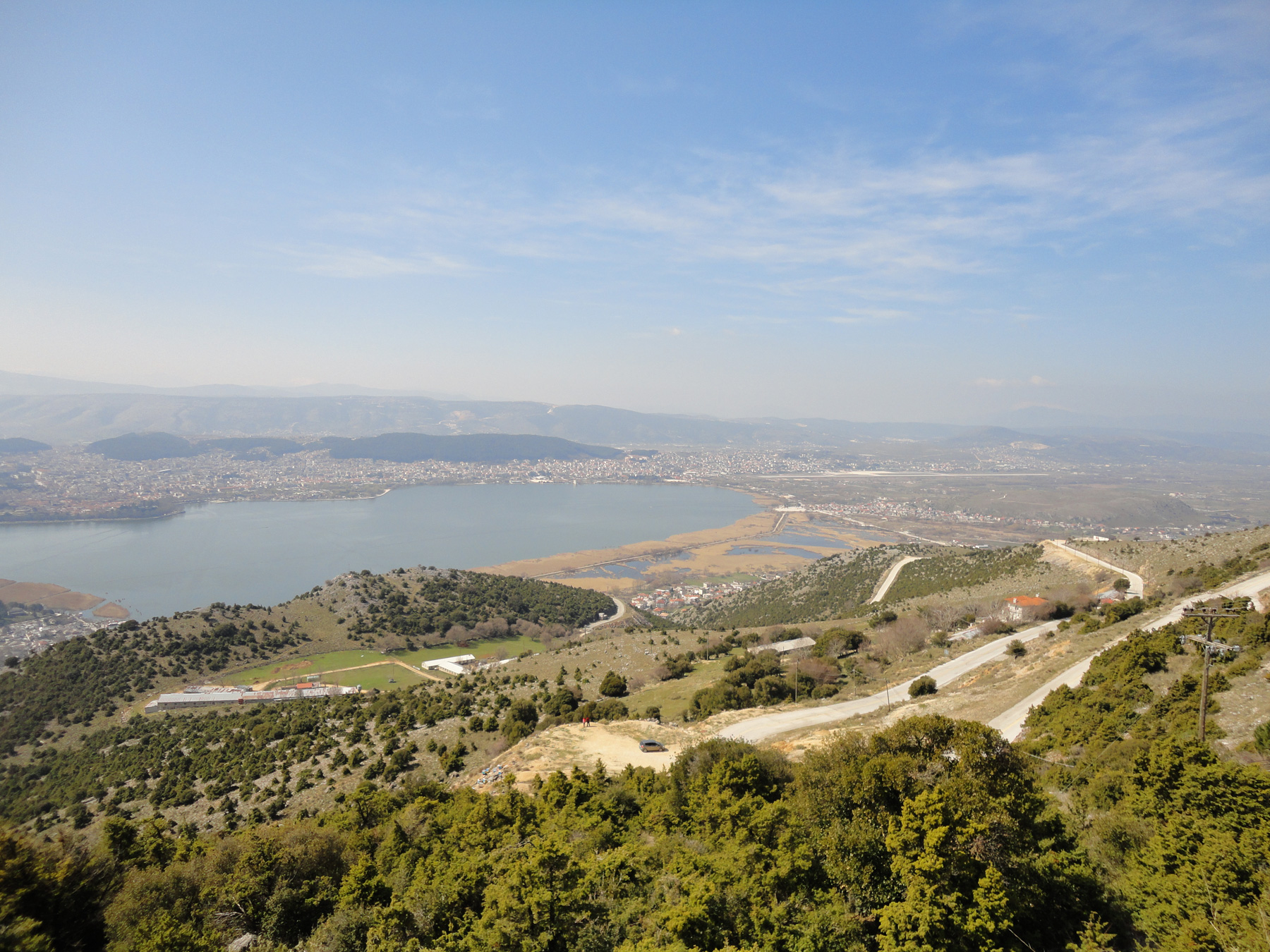 Πωλείται οικόπεδο 2000τμ. στους Λιγκιάδες στα Γιάννενα, πανοραμική θέα όλα τα Γιάννενα