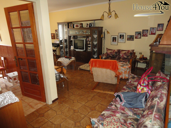 Πωλείται τριάρι 106τμ. 4ου ορόφου στην οδό Καποδιστρίου στα Γιάννενα