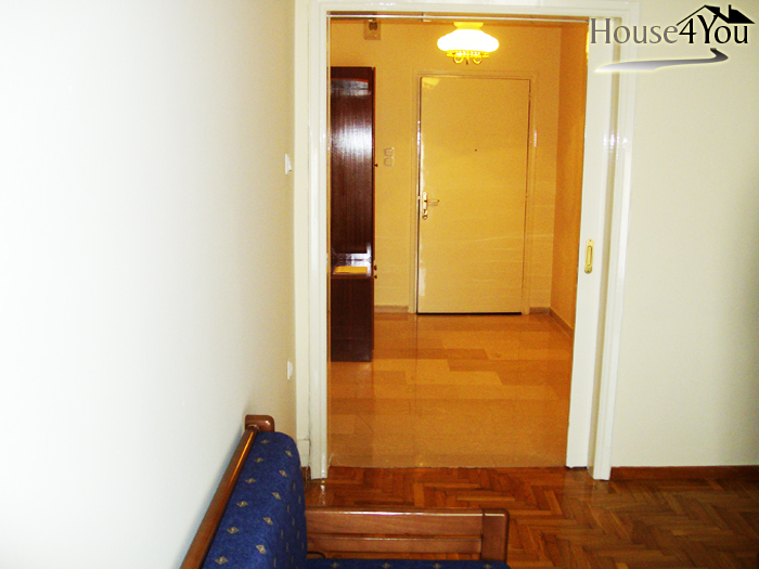 Πωλείται 2αρι, 3ου ορόφου, στο κέντρο της πόλης των Ιωαννίνων