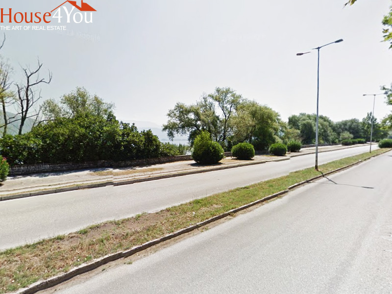 Πωλείται οικόπεδο 165τμ. με ΣΔ. 0.8 δίπλα στο ξενοδοχείο Du Lac στα Ιωάννινα