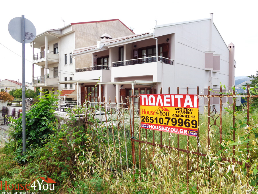 Πωλείται οικόπεδο 481τμ. με ΣΔ. 0.7 στην οδό Καραϊσκάκη στην Ανατολή Ιωαννίνων