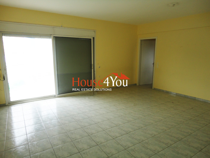 Πωλείται 4αρι διαμέρισμα 107τμ. 1ου ορόφου του 2000 στο κέντρο των Ιωαννίνων πλησίον 28ης Οκτωβρίου