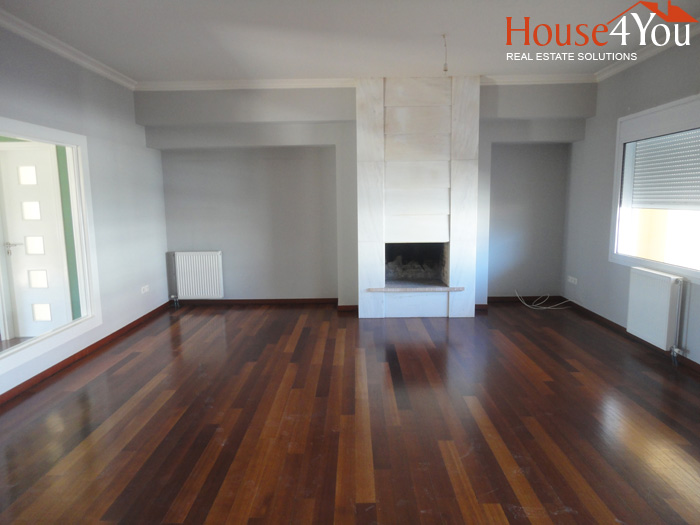 Ενοικιάζεται 4αρι διαμέρισμα 190 τμ. 4ου ορόφου στο κέντρο των Ιωαννίνων.