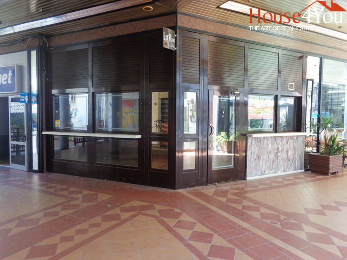 Eνοικιάζεται επαγγελματικός χώρος 60 τμ. στην στοα Πεπόνη στην Ν.Ζέρβα 3-5 στα Γιάννενα