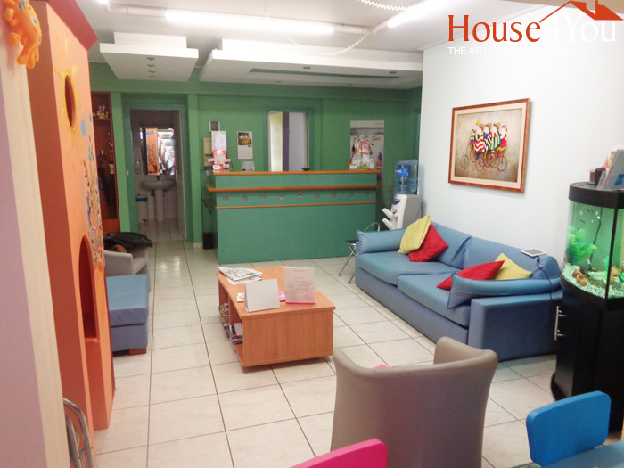 Πωλείται επαγγελματικός χώρος 88τμ. 1ου ορόφου στην Γρηγορίου Σακκά 5 στο κέντρο των Ιωαννίνων