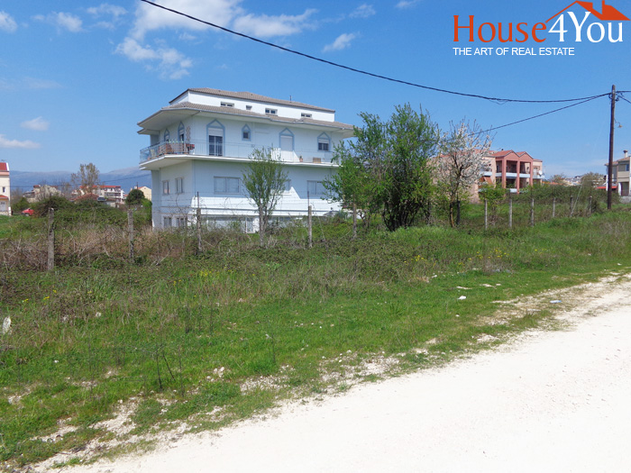 Πωλείται οικόπεδο 1146τμ. με ΣΔ. 0.6 μόλις 100 μέτρα απο την Ε.Ο. Ιωαννίνων Αθηνών στο 4ο χιλιόμετρο.