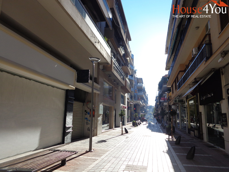 Πωλείται επαγγελματικός χώρος κατάστημα συνολικών 73 τμ. στην Γρηγορίου Σακκά στο κέντρο των Ιωαννίνων